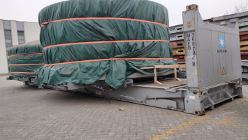 Special cargo - Shanghai station hot cover furnace frame transportation